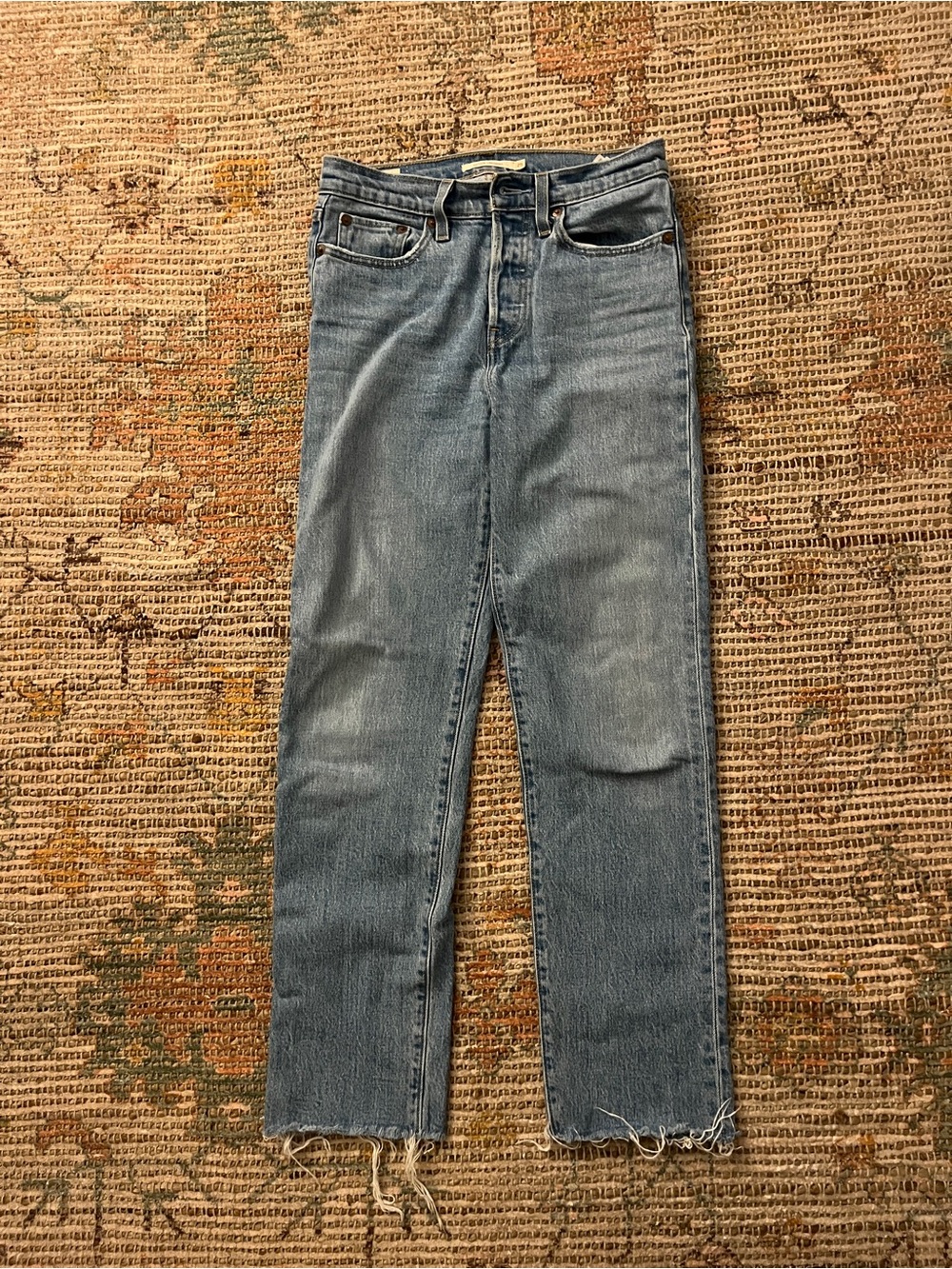 Levi’s Wedgie Straight Leg Jeans — Medium Wash